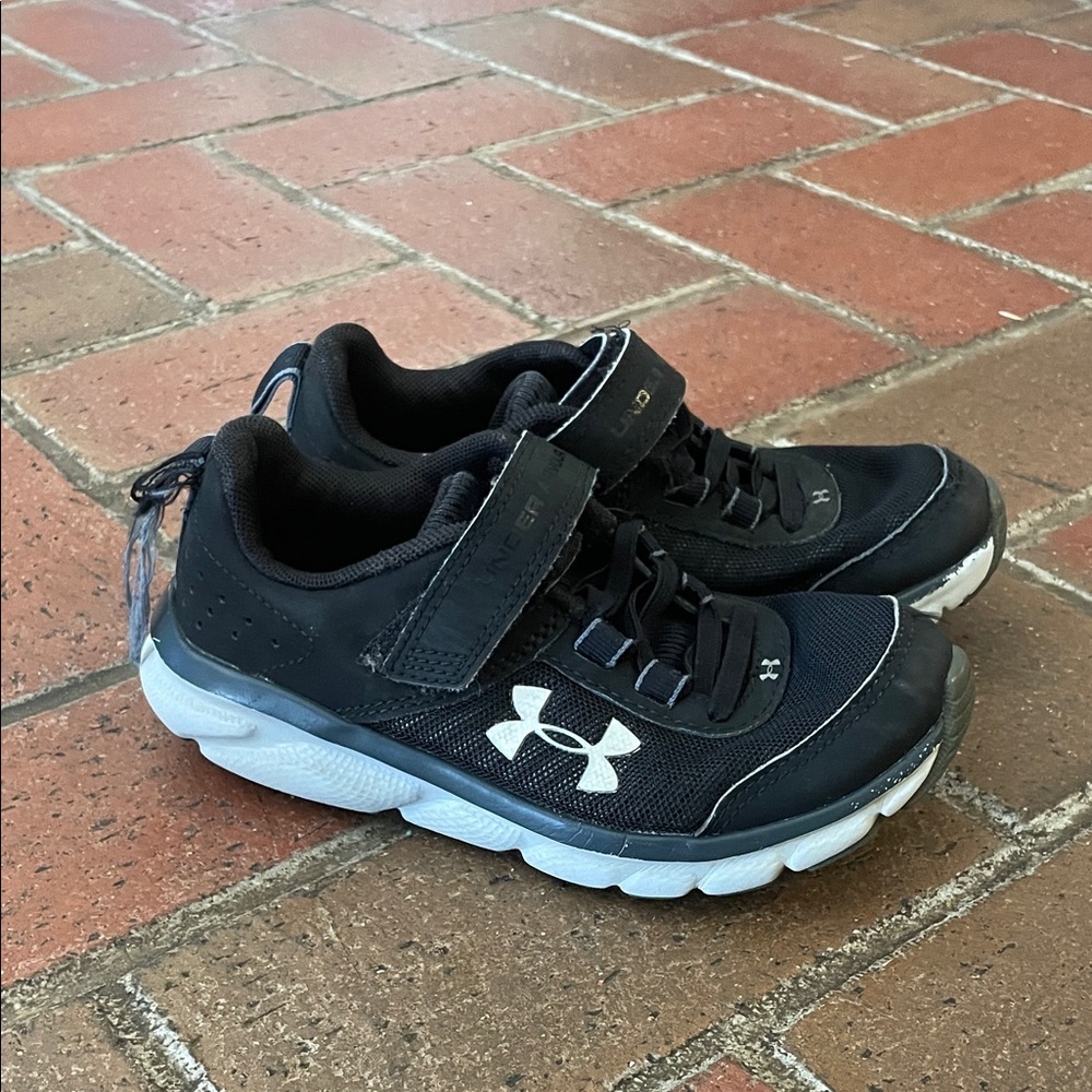 Under Armour Kids Black‎ Sneakers